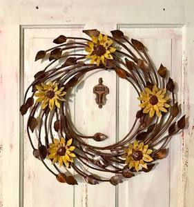 Corona de Girasoles de Metal Rústico, Flores Decorativas Hechas a Mano, Corona Redonda sin Luces para Colgar en la Puerta o Pared - Product Image 1