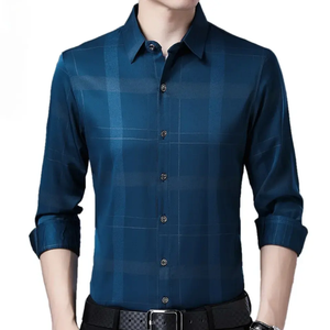 เสื้อเชิ้ตผู้ชายสีเทาเข้มทรงเข้ารูป แขนยาว สำหรับใส่ทำงานในออฟฟิศ สีเทาชาร์โคล เสื้อเชิ้ตเดรสสำหรับผู้ชาย เสื้อเชิ้ตทำงานมืออาชีพ - Product Image 2