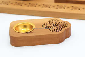 Opulent Glow Brûleur d'encens époxy en bois et résine fait à la main conçu pour l'oud traditionnel et la sérénité spirituelle - Product Image 3