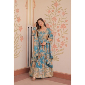 Colecciones Premium de Salwar Kameez Listos para Usar, Diseño de Alta Costura, Estilo Indio Pakistaní, para Bodas y Fiestas, Colección de Verano, Seda Rusa de Alta Calidad - Product Image 1