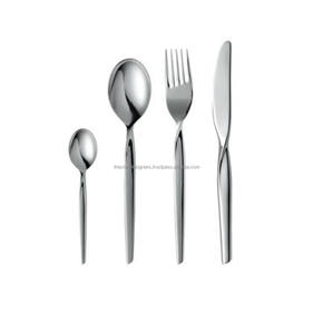 Ensemble de couverts en métal de style vintage pour une ambiance de salle à manger rustique fabriqué avec une finition antique et des détails de conception classique - Product Image 4