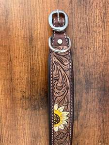 Collier de chien occidental en cuir torsadé à la main imprimé tournesol pour le cou collier de chien réglable rembourré en cuir véritable gravé pour animal de compagnie - Product Image 3