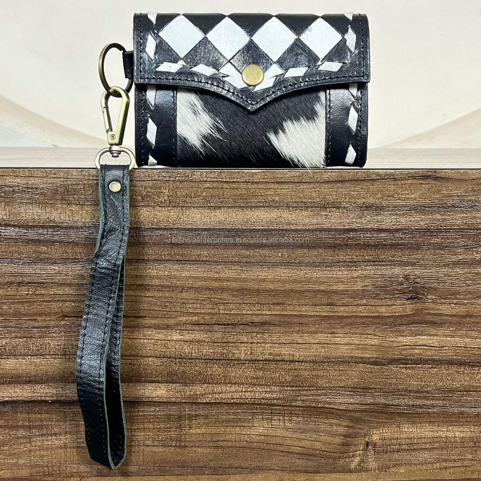 ลายตารางหมากรุกขาวดำ