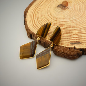 Pendientes Colgantes Hechos a Mano con Ojo de Tigre y Baño de Oro de 18k - Product Image 4