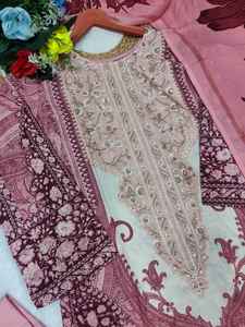 Traje Salwar de Algodón Indio de Diseño Moderno y Más Vendido, con Bordado Exclusivo, Ropa Étnica Elegante para Mujer para Fiestas - Product Image 2