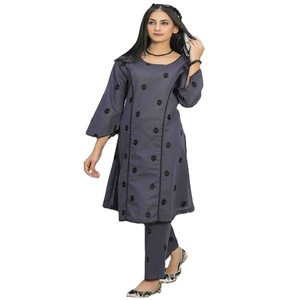 Original de marque pakistanaise Khaddar 2 pièces non cousues hiver femmes Salwar Kameez brodé Tawakkal marque adultes-BASICS 10 - Product Image 1