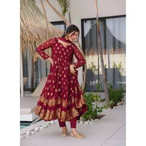 Magnifiques robes de soirée Pent & Dupatta pour les occasions spéciales - Product Image 4