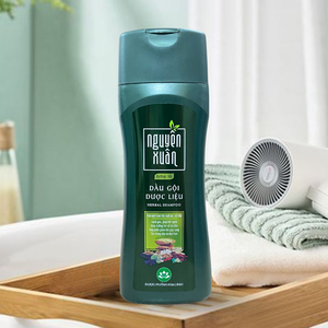 Shampoo Herbal à Marque Privée pour Cheveux Secs, Hydratation Profonde, Réparation, Lissage, Extrait Botanique Naturel, Nourrissant, 2-en-1 pour Cheveux - Product Image 1