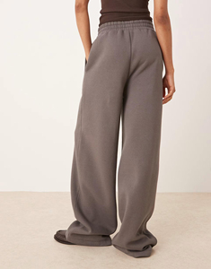 Pantalons pour femmes en gros – Taille haute, coupe droite, décontractés, pour le bureau – Idéal pour les détaillants, les distributeurs et les acheteurs en gros mondiaux - Product Image 6