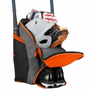 Mochila de Nailon Naranja y Gris con Capacidad de 30-40L, Bolsillo Frontal con Cierre y Bolsillo Lateral de Malla - Product Image 4
