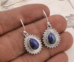 Boucles d'oreilles artisanales en lapis-lazuli, argent sterling, bijoux bohèmes, pierres précieuses bleues naturelles, boucles d'oreilles pendantes, cadeau pour femme - Product Image 1