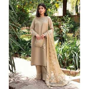 NUEVA COLECCIÓN Top de Georgette con Bordado de Encaje y Pantalones Palazzo con Dupatta Chiku - Product Image 1