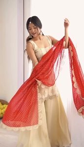 Ensemble ethnique en soie crêpe naturelle avec broderie lourde, haut à motifs numériques, palazzo et dupatta en dentelle imprimée numériquement, modèle MW 5042 - Product Image 3