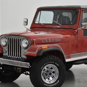 Jeep CJ7 Laredo Utilitario Clásico de Lujo de Segunda Mano, 1983-1986 - Product Image 1