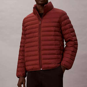 Veste matelassée à col montant en nylon rouge pour homme, personnalisable avec logo, résistante à l'eau et au vent, best-seller - Product Image 1
