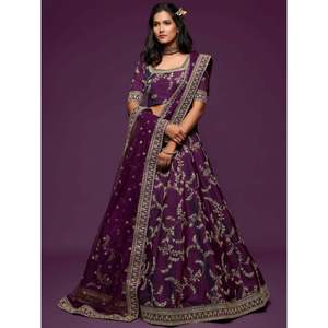Elegante Vestido de Novia Lehenga Choli de Talla Grande en Seda Bordada en Color Morado - Product Image 1