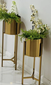Decoraciones de Boda Nórdicas de Lujo para Interiores y Exteriores, Porta Plantas Dorados, Macetas, Jardineras Metálicas Europeas en Negro y Dorado - Product Image 6