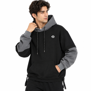 Sweat à capuche personnalisé pour homme, noir et gris, à manches superposées, coupe oversize, style streetwear, avec poche kangourou et ourlet ajustable, vente en gros USA - Product Image 4