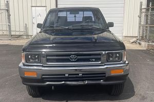 Camioneta Pickup Modelo Antiguo 1992 Deluxe XtraCab 4x4, ¡Más Vendida!, Lista para Enviar Hoy - Product Image 3