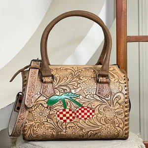 ชุดกระเป๋าเดินทางหนังวัวแท้ลายตารางเชอร์รี่ 3 ชิ้น สำหรับผู้หญิง รุ่น Speedy Duffle Bag Set - Product Image 4