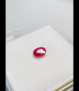 Rubis naturel certifié IGI, taille ovale, 1,28 carats, 8,20x6,28x2,57 mm, couleur rouge premium, lustre excellent, pierre précieuse de collection pour bijoux - Product Image 4