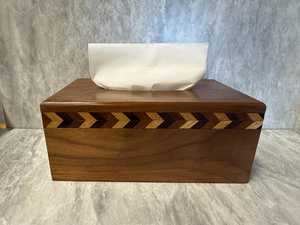 Porte-mouchoirs en bois de noyer noir moderne de luxe avec logo personnalisé pour la salle de bain, le bureau, le rangement sur le bureau - Product Image 2