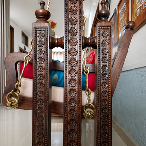 Jhula de Madera de Sheesham Premium para Interiores |   Columpio de madera real tallado a mano con soporte resistente |   Sofá de Lujo de 2 Plazas para el Hogar y la Sala de Estar - Product Image 6