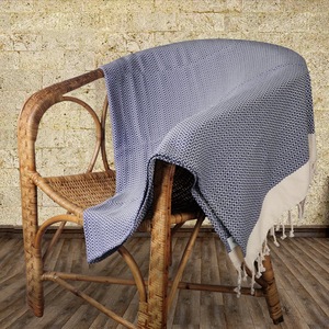 Serviette de Bain Rectangulaire 100% Coton Gaufré à Carreaux, Douce et Moelleuse avec Franges, Compressée, Usage Domestique, Lavable en Machine, Séchage Rapide, Écologique - Product Image 2