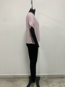 Blusa holgada con cuello en V de color rosa liso para mujer, top informal de verano de manga corta - Product Image 3