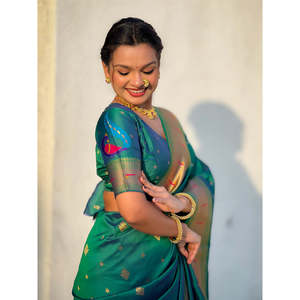 Sari Paithani Verde con Detalles Tejidos en Zari, Ropa India y Pakistaní - Product Image 5