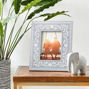 Cadre photo élégant en os incrusté, décoration artisanale pour chambre, salon, bureau ou table - Product Image 4