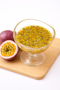 Purée de fruit de la passion 100% naturelle, sans pépins, pasteurisée et surgelée, durée de conservation de 24 mois, Agriculture Vietnam - Product Image 4