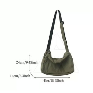 Bolso de Hombro Ajustable Verde Oliva Moderno con Diseño Geométrico y Correa Negra, Diseño Tejido, Proveedor OEM - Product Image 2