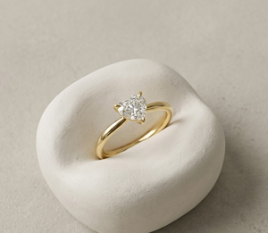Anillo de Compromiso Romántico para Mujer, Chapado en Oro de 18K/14K, con Diamante Cultivado en Laboratorio en Forma de Corazón, Anillo Clásico con Diamante Cultivado en Laboratorio VVS - Product Image 1