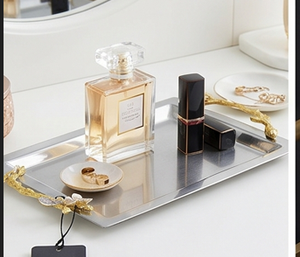 Plateau de service en métal ACME de qualité supérieure, argenté, avec poignée florale en métal poli, style minimaliste, pour usage résidentiel, événements de mariage, restaurants - Product Image 3