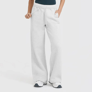 Pantalon de jogging évasé tendance en polyester et coton avec poches, taille mi-haute, drapé, coupe large, ajustement régulier, écologique, personnalisable - Product Image 1