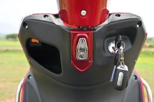 Trottinette électrique NK E Scooter SHARVIL, batterie lithium 72V, moteur à moyeu 1200W, autonomie 60 km, vitesse 50 km/h, système de régulateur de vitesse. - Product Image 3