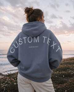 Sudadera con Capucha Extra Grande Personalizada para Invierno, Texto Personalizado en la Parte Delantera y Trasera, Sudadera Minimalista de Estilo Urbano con Nombre Personalizado, Regalo para Ella - Product Image 1