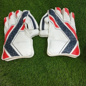 Lightweight OEM Custom Leather PU Cricket Wicket Keeping Gloves Double-<b>Stitched</b> Breathable Durable Eco-Friendly - Product Image 4