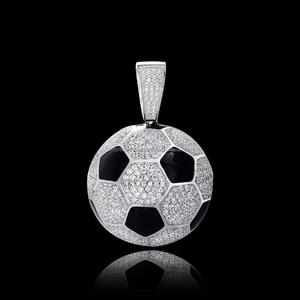 Pendentif Football Hip Hop Exclusif avec Sertissage de Diamants de Laboratoire Entièrement Incrustés et Finition Argentée - Product Image 1
