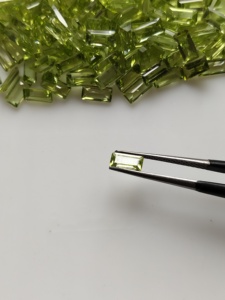 Peridoto Verde Natural, Corte Baguette de 6x3MM, Gema Suelta de la Mejor Calidad para Joyería - Product Image 5