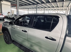 Viseras para Puertas de Auto HIC, Material PMMA, 100% Compatibles con Hilux Doble Cabina / Hilux Travo Overland 25~on - Product Image 3