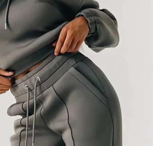 Conjunto de Sudadera con Capucha y Pantalones Deportivos Personalizados para Mujer, Tela Suave y Cómoda, Capucha con Cordón, Pantalones de Cintura Alta y Pierna Ancha, Proveedor OEM/ODM - Product Image 6