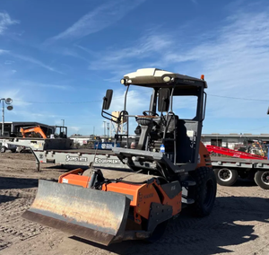 รถบดอัดดินแบบดรัมเดี่ยว 5 ตัน ปี 2019 ดรัมเรียบขนาด 1370 มม. รถบดถนนแบบสั่นสะเทือนสำหรับงานก่อสร้างระดับมืออาชีพ - Product Image 2