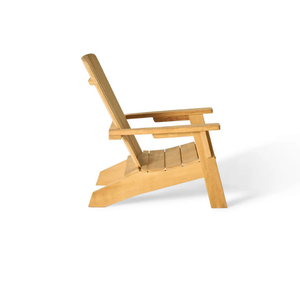 Chaise longue d'extérieur classique en teck massif avec accoudoirs larges et dossier à lattes pour jardin, patio, hôtel ou complexe hôtelier - Product Image 3