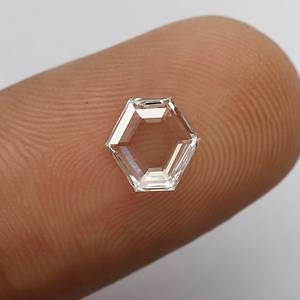 Diamante cultivado en laboratorio con corte hexagonal de 0.50 quilates, certificado por IGI, para la fabricación de joyas, piedras sueltas con corte elegante a precio de mayorista. - Product Image 3