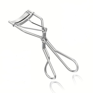 Recourbe-cils professionnel avec coussin en silicone souple, poignée ergonomique antidérapante, cadre en acier inoxydable durable pour des cils longs - Product Image 6
