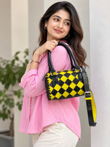 Ensemble de 4 sacs à main et pochettes de luxe en cuir sculpté à la main, style bohème gypsy à motifs damier, pour femmes - Product Image 5