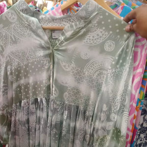 Blusa de Verano para Mujer, Estilo Bohemio, Moderno, con Estampado de Estrellas Mixtas, Estilo Vintage, Ligera, de Satén, con Botones y Manga Larga - Product Image 1