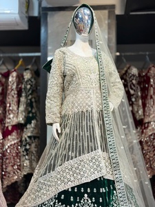 Women's Green Embroidered Velvet Lehenga Choli With <b>Net</b> <b>Dupatta</b> Traditional Wedding Wear India Pakistan Floor Length Regular Fit - Product Image 5